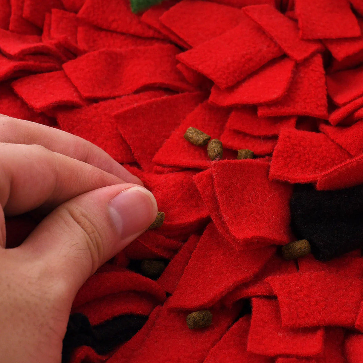 Palz&Co Archstone Pet Strawberry Snuffle Mat For Dogs