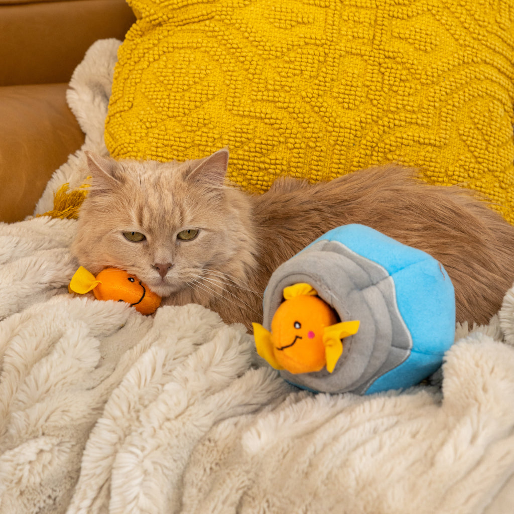ZippyClaws Burrow Plush Cat Toy, Fish in Bowl